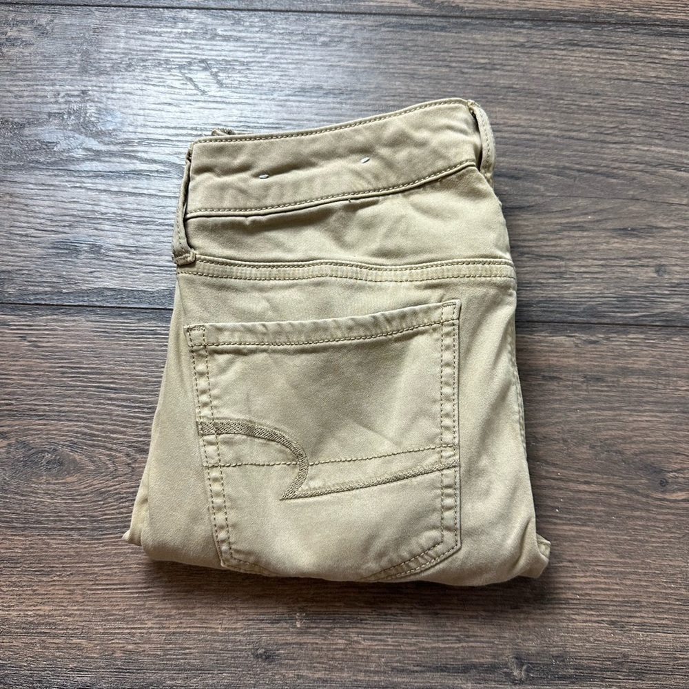 American Eagle Outfitters Khaki Shorts - Picture 3 of 3